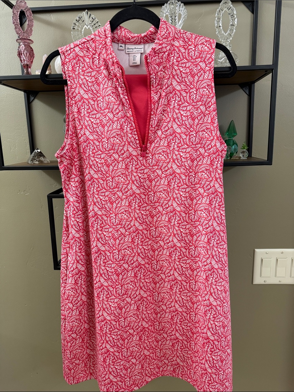Tommy Bahama Red & White Sleeveless Printed Golf  ⛳️ Shift Dress